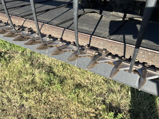 Image of Gleaner 5100 equipment image 1