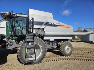 2007 Gleaner R65 Image