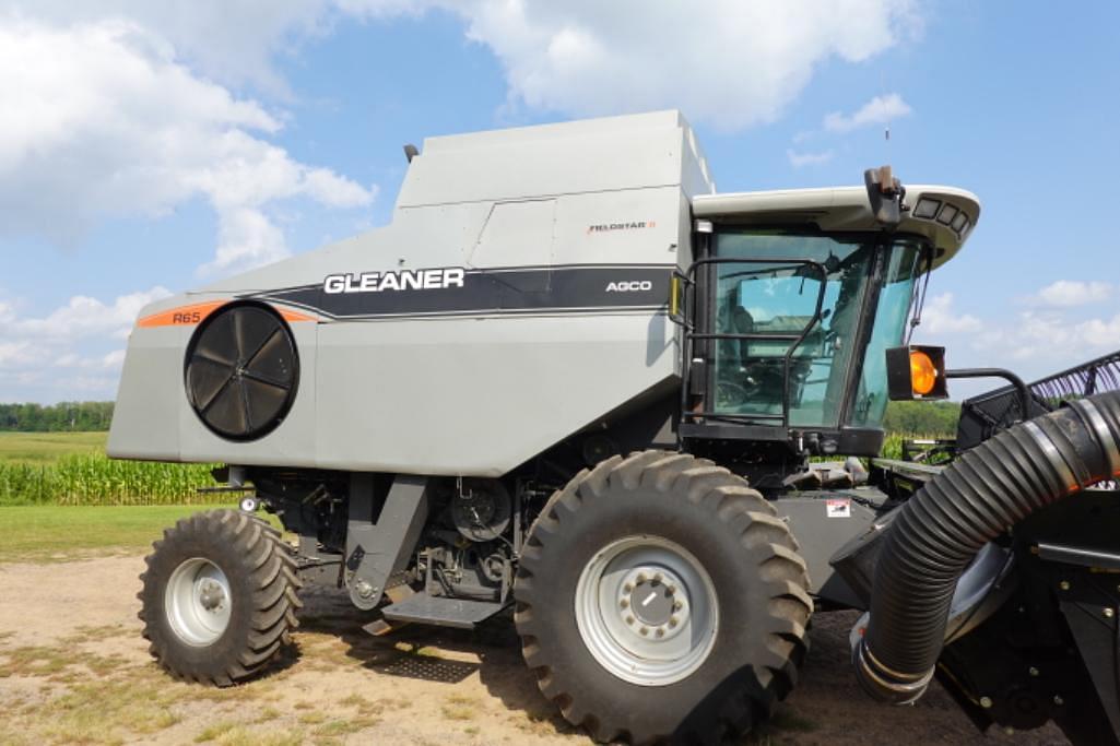 Image of Gleaner R65 Primary image