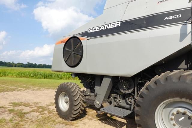 Image of Gleaner R65 equipment image 2