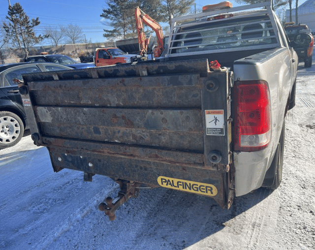 Image of GMC 1500 equipment image 2