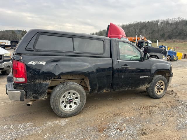 Image of GMC 1500 equipment image 3