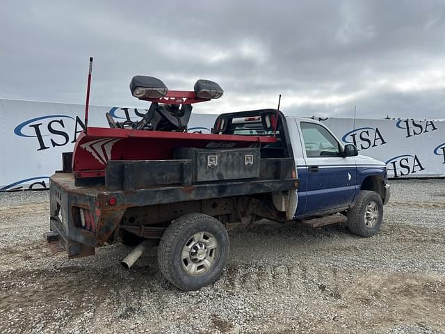 Image of GMC 2500 equipment image 4