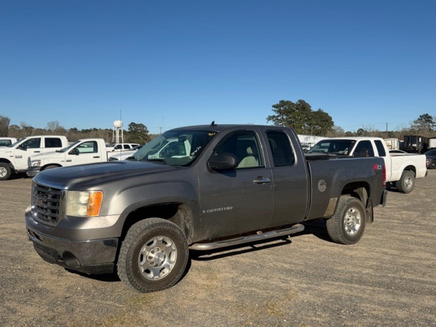 2007 GMC 2500 Equipment Image0