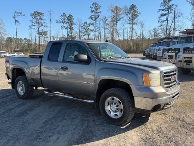 Image of GMC 2500 equipment image 1