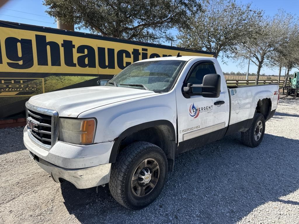 Image of GMC 2500HD Primary image