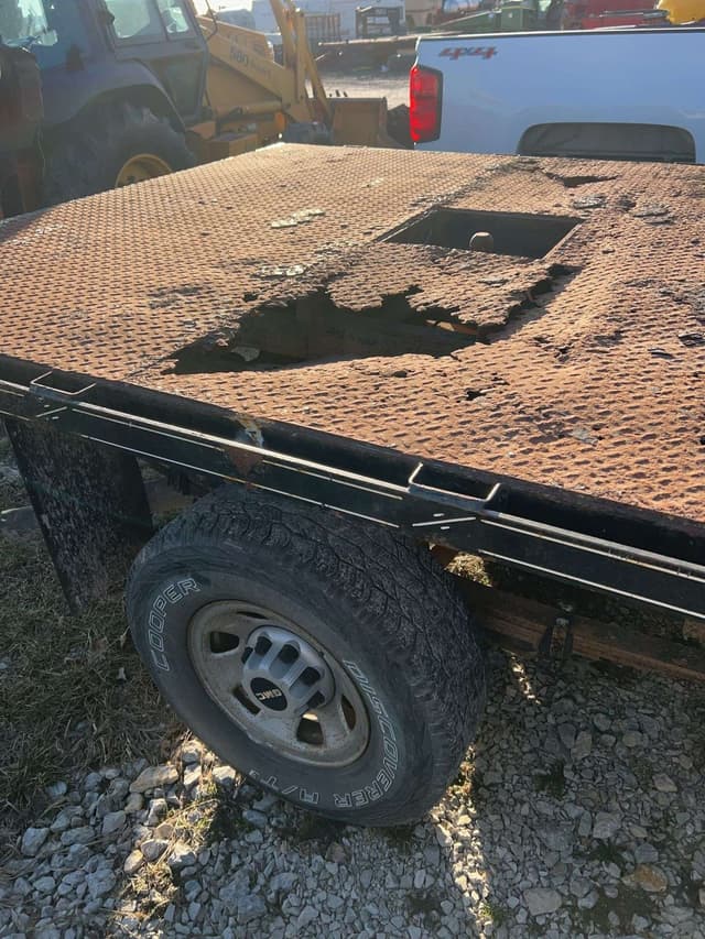 Image of GMC 3500 equipment image 3