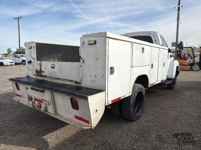 Image of GMC C4500 equipment image 4