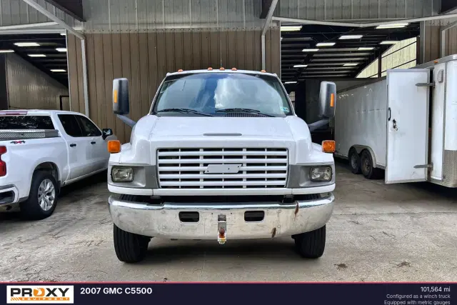 Image of GMC C5500 equipment image 1