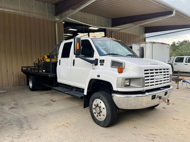 Image of GMC C5500 equipment image 2