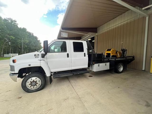 Image of GMC C5500 equipment image 4