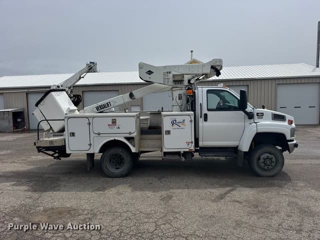 Image of GMC C5500 equipment image 3