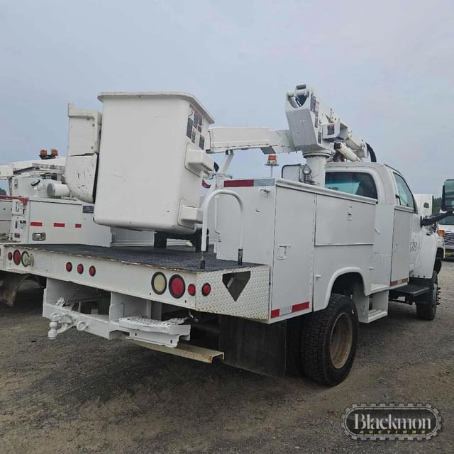 Image of GMC C5500 equipment image 1