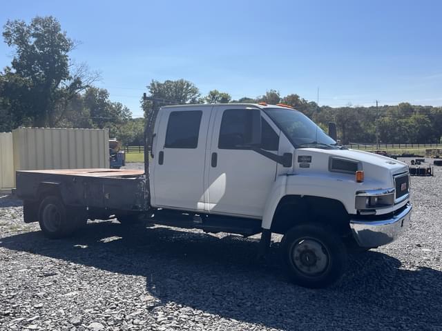Image of GMC C5500 equipment image 3