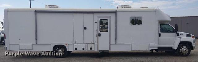 Image of GMC C5500 equipment image 3