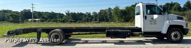 Image of GMC C5500 equipment image 4