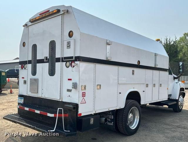 Image of GMC C5500 equipment image 4