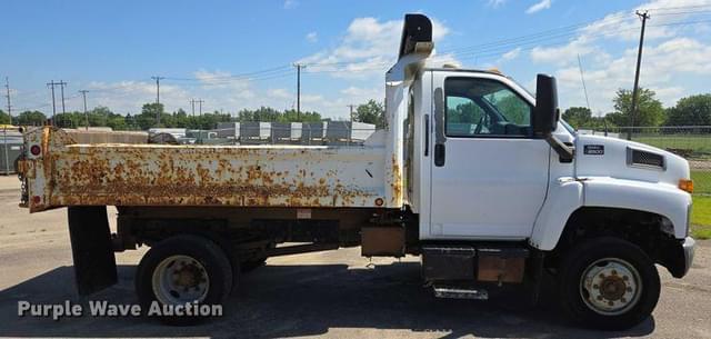 Image of GMC C6500 equipment image 3