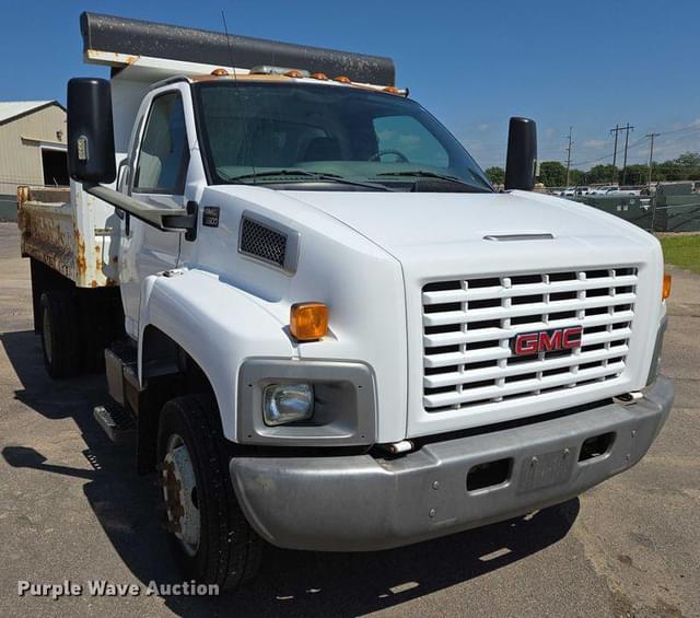 Image of GMC C6500 equipment image 2