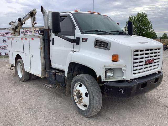 Image of GMC C6500 equipment image 2