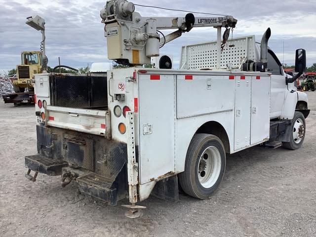 Image of GMC C6500 equipment image 4