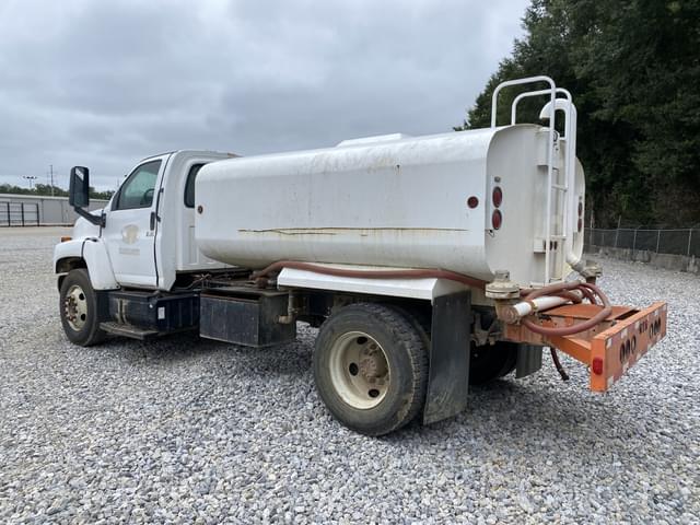 Image of GMC C6500 equipment image 1