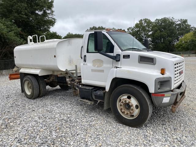 Image of GMC C6500 equipment image 3
