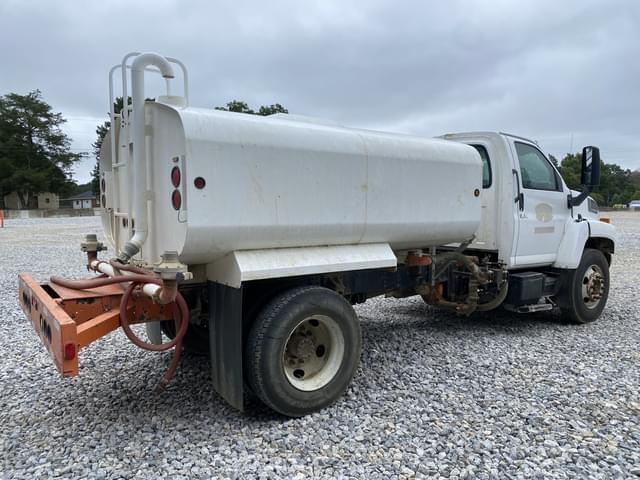 Image of GMC C6500 equipment image 2