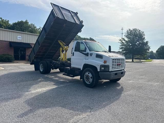 Image of GMC C7500 equipment image 1