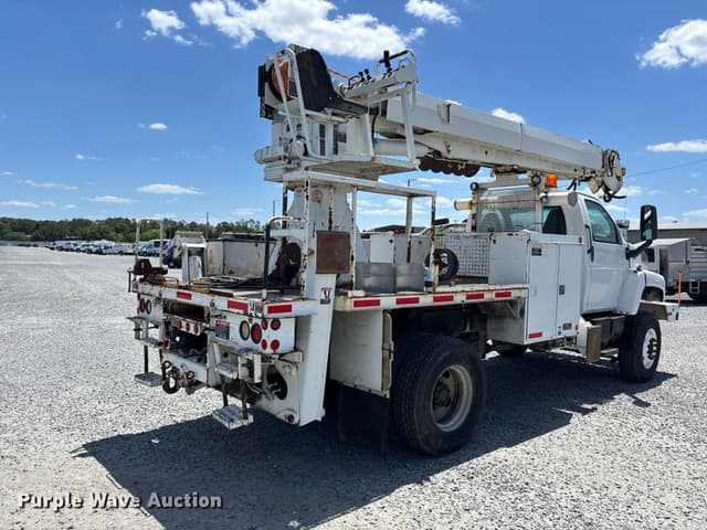 Image of GMC C8500 equipment image 4