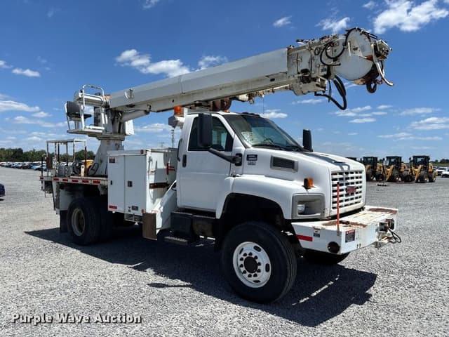 Image of GMC C8500 equipment image 2