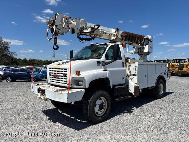 2007 GMC C8500 Equipment Image0