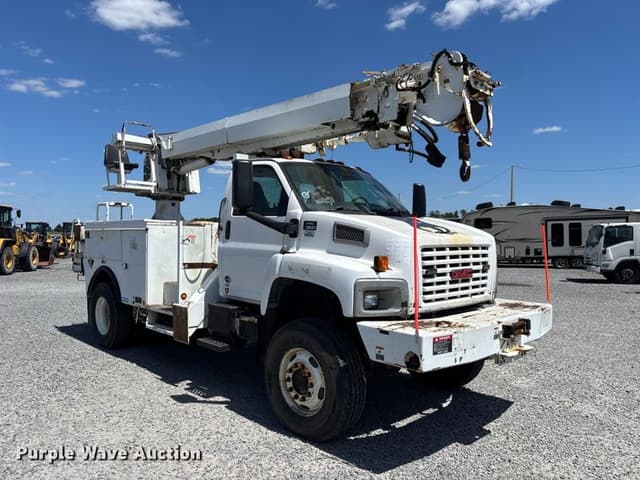 Image of GMC C8500 equipment image 2