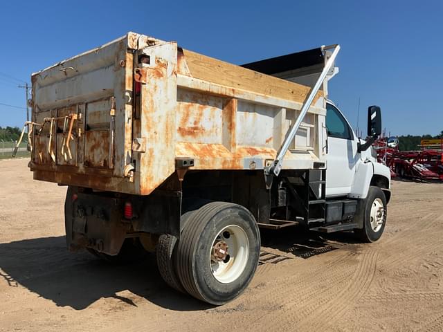 Image of GMC C8500 equipment image 4