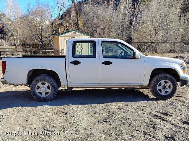 Image of GMC Canyon equipment image 3