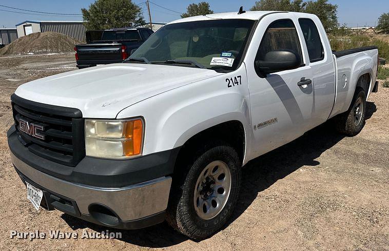 Image of GMC Sierra 1500 Primary image