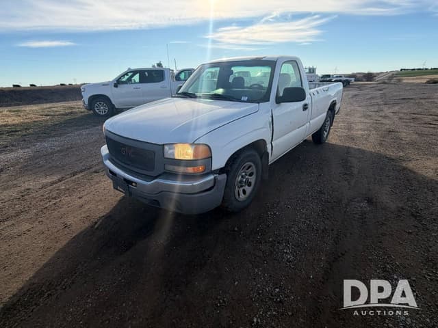 Image of GMC 1500 equipment image 1