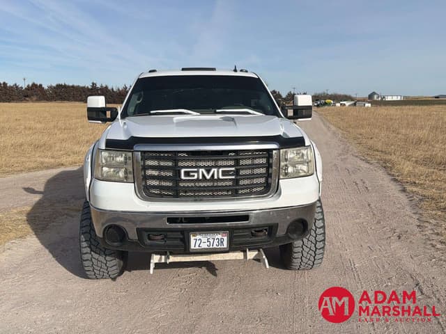 Image of GMC 2500 equipment image 2