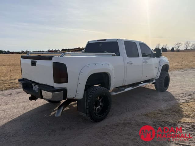 Image of GMC 2500 equipment image 4