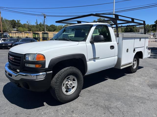 Image of GMC 2500HD equipment image 1