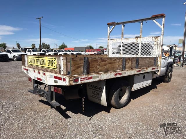 Image of GMC 3500 equipment image 4