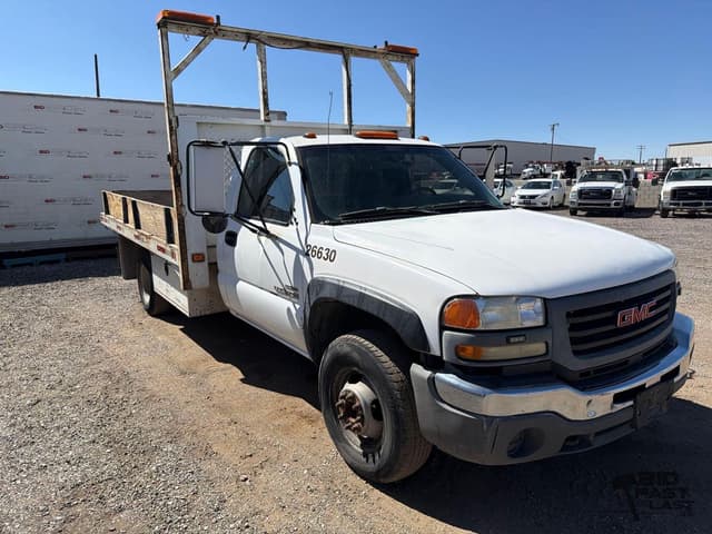 Image of GMC 3500 equipment image 2