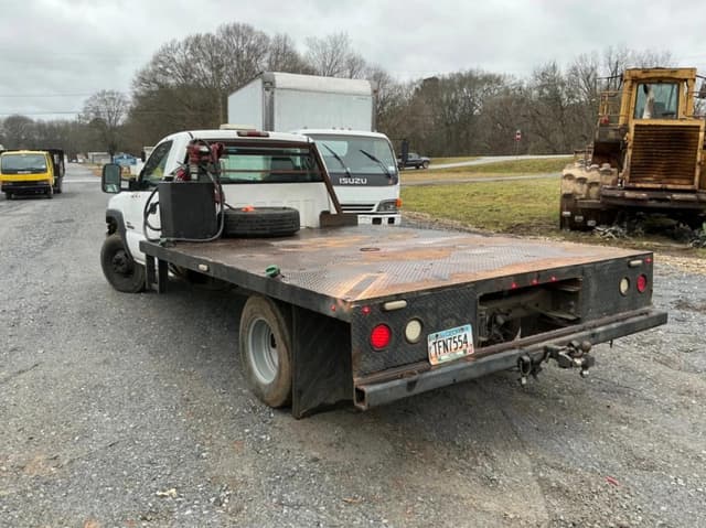 Image of GMC 3500 equipment image 2