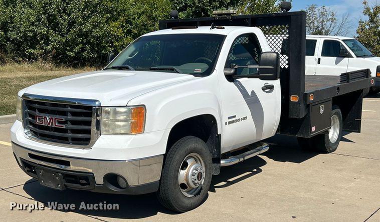 Image of GMC 3500HD Primary image