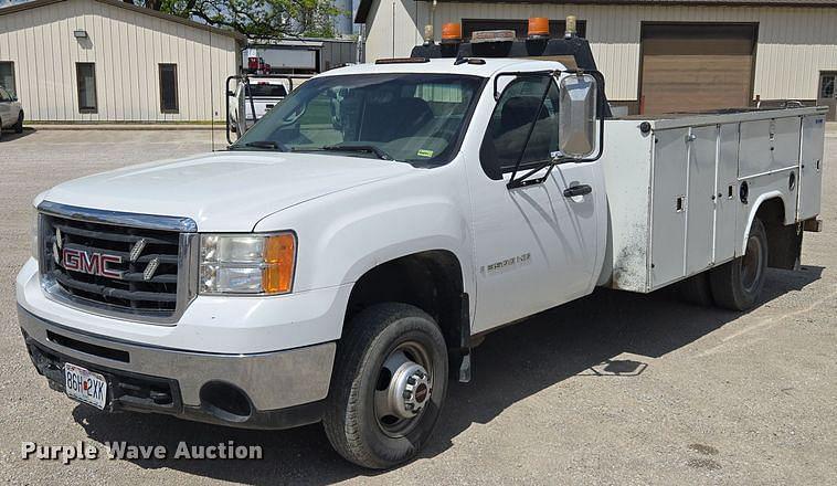Image of GMC 3500HD Primary image