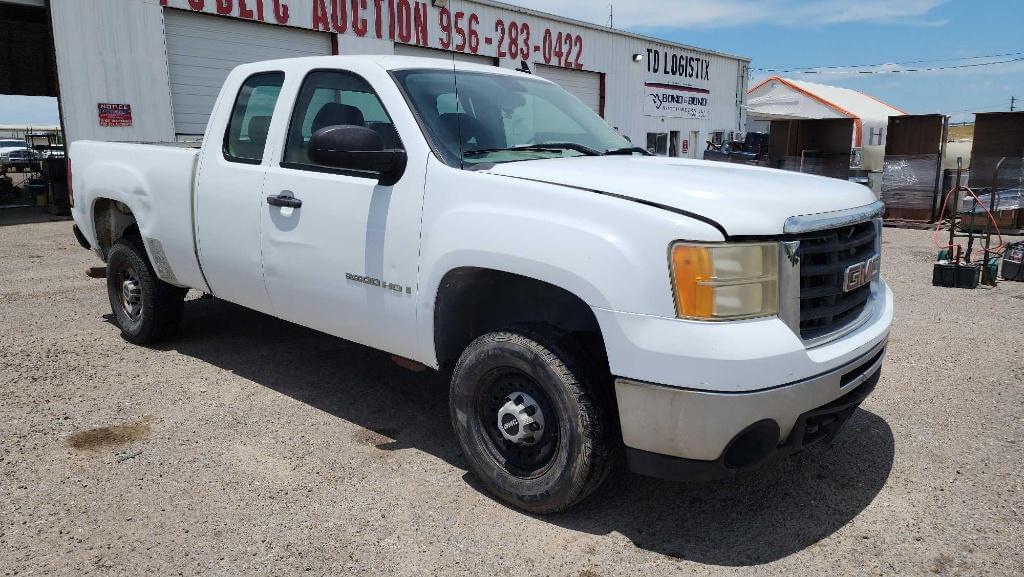 Image of GMC Sierra Primary image
