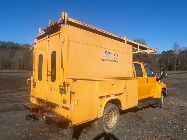 Image of GMC TopKick C4500 equipment image 3