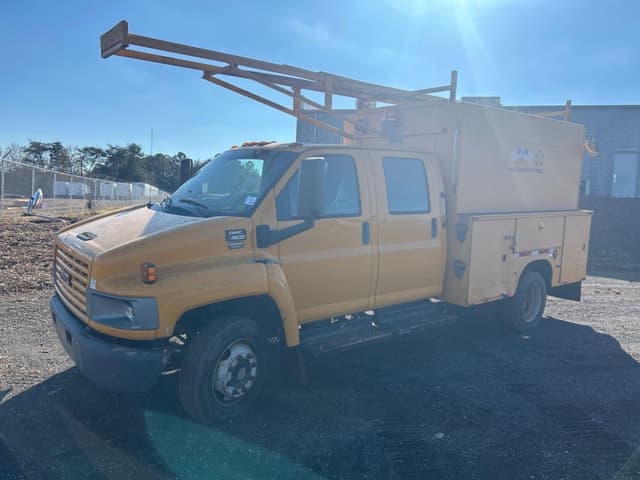 Image of GMC TopKick C4500 equipment image 1