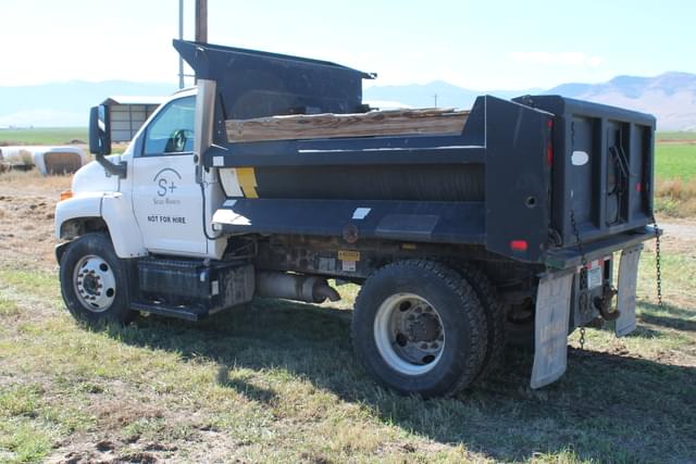 Image of GMC TopKick C6500 equipment image 3