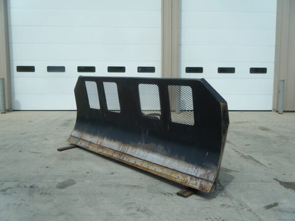 2007 Grouser 2200 Equipment Image0